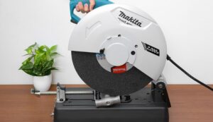 Vỏ máy chắc chắn, làm việc trong nhiều môi trường khác nhau