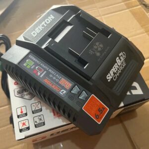 Sạc siêu nhanh Dekton M21-S65PRO