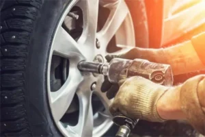 Tác dụng của máy siết bulong trong sửa chữa xe
