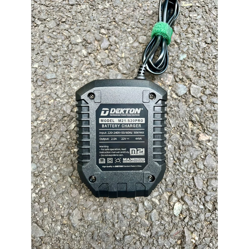 Sạc pin Dekton M21-S20Pro