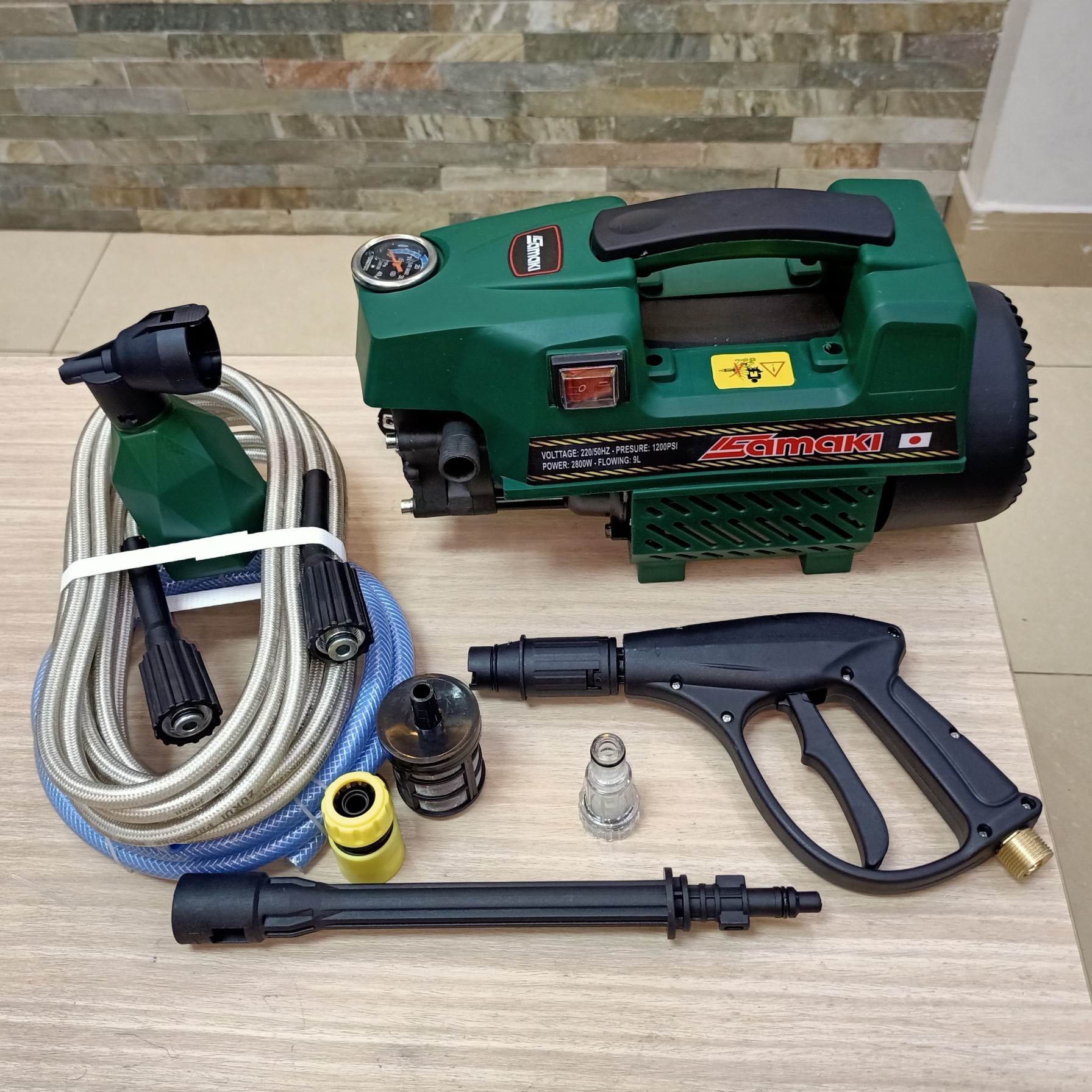 Những ưu điểm khi sử dụng máy rửa xe