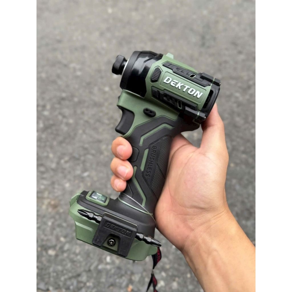 Dekton M21-CV250XPRO