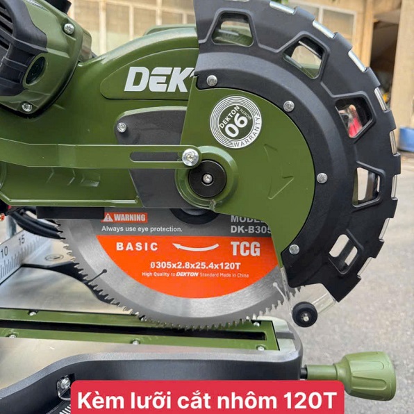 Dekton DK-CNT305XCR